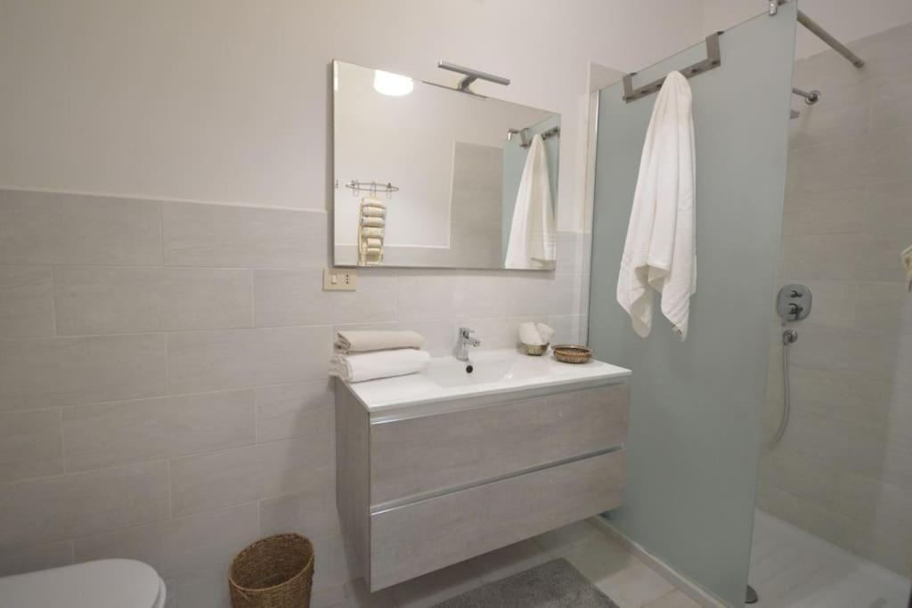 Apartment In Luxuryproperty Privatepool Garden Bbq Airc X8 Castelnuovo Di Porto Εξωτερικό φωτογραφία